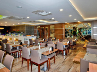 KLEOPATRA RAMIRA HOTEL