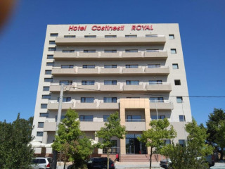 Royal cm Camere de inchiriat