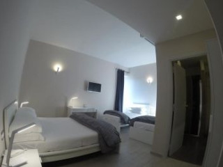 UP HOTEL