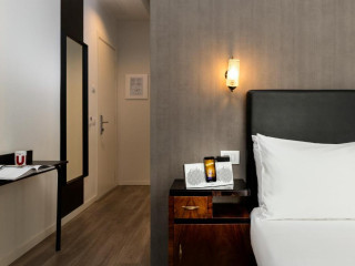 Up Hotel