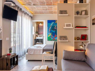 Urban District Vintage Suites