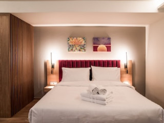 URBAN FRAME ACROPOLIS