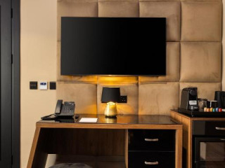 KOZMO HOTEL SUITES amp; SPA