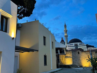 Utopia Luxury Suites  | Old Town