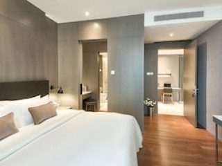 V E HOTEL AND RESIDENCE