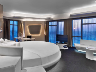 V Hotel Dubai, Curio Collection by Hilton