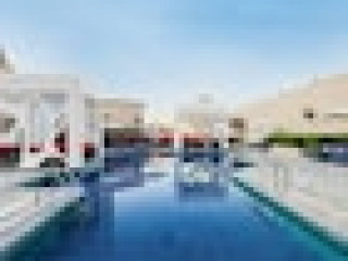 V Hotel Dubai, Curio Collection by Hilton