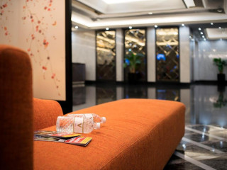 V Hotel Lavender