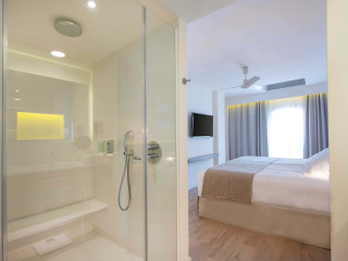 Valentin Somni Hotel & Suites