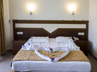 HOTEL COL DI LANA
