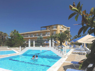 VANTARIS BEACH HOTEL