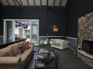 VARABA COUNTRY HOUSE