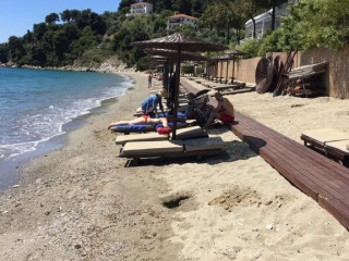 Vassilias Beach Hotel
