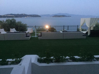 Vassilias Beach Hotel