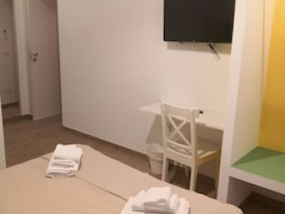 VATICAN ITALIAN ROOMS