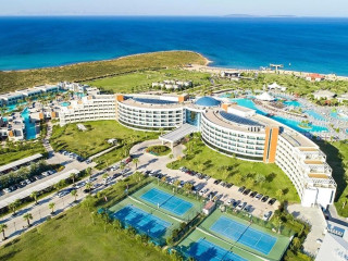 Aquasis Deluxe Resort Spa