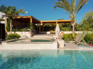 Venezia Luxury Living