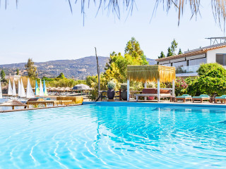 Venus Beach Hotel Bungalows