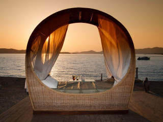 Venus Beach Hotel Bungalows