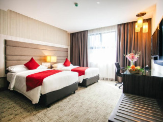 Verdant Hill Hotel