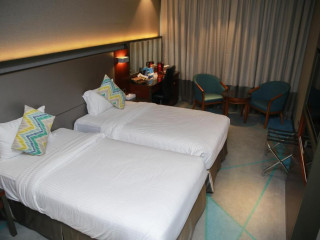 Versailles by Vieras Hotel