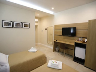 VICTORIA HOTEL B AND B