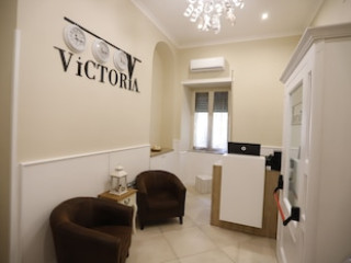 VICTORIA HOTEL B AND B