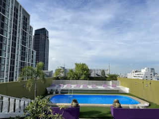 VICTORY EXECUTIVE RESIDENCES (SHA)