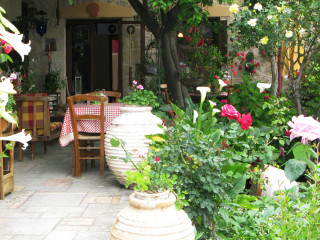 VIGLATORAS VILLA