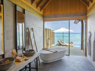 Emerald Faarufushi Resort & Spa