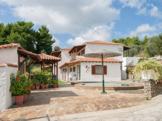 Vila Demetris