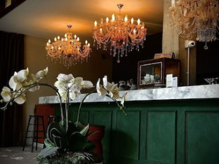 VILLA PHRA SUMEN BANGKOK