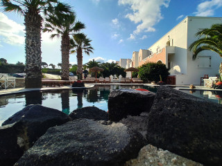 Villa Manos Santorini