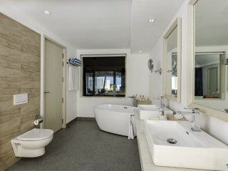 Villa Nautica Paradise Island