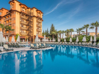 Crystal Palace Boutique Hotel