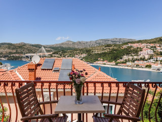 VILLA VALJALO