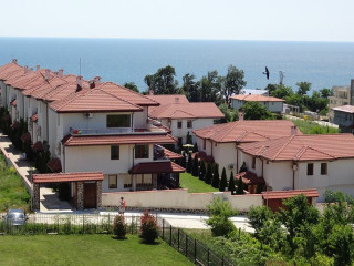 Villa Vemara Club