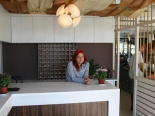 VILLAGE INN STUDIOS & FAMILY APARTMENTS