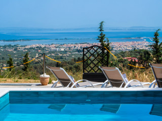 Daphnis Villas
