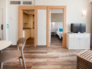 Vistasol Apartments