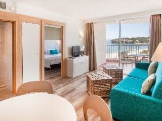 Vistasol Apts.