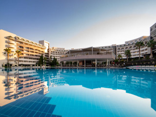 Aydinbey Famous Resort