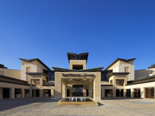 VOGO Abu Dhabi Golf Resort & Spa