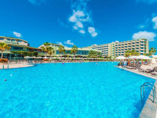 PARADISE PARK FUN LIFESTYLE HOTEL