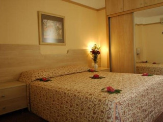 VONRESORT GOLDEN BEACH HOTEL