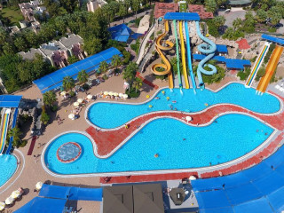 VON RESORT GOLDEN COAST HOTEL