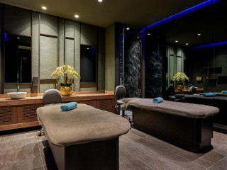 CHC Continental, BW Premier Collection