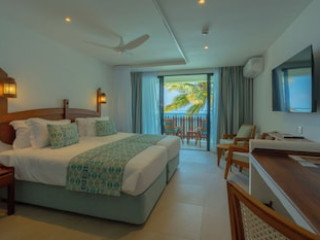 VOYAGER BEACH RESORT