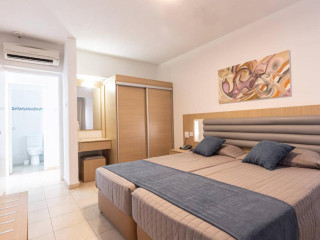 Vrissaki Hotel Apartments