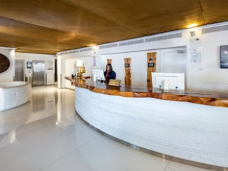 W AND P SANTO DOMINGO